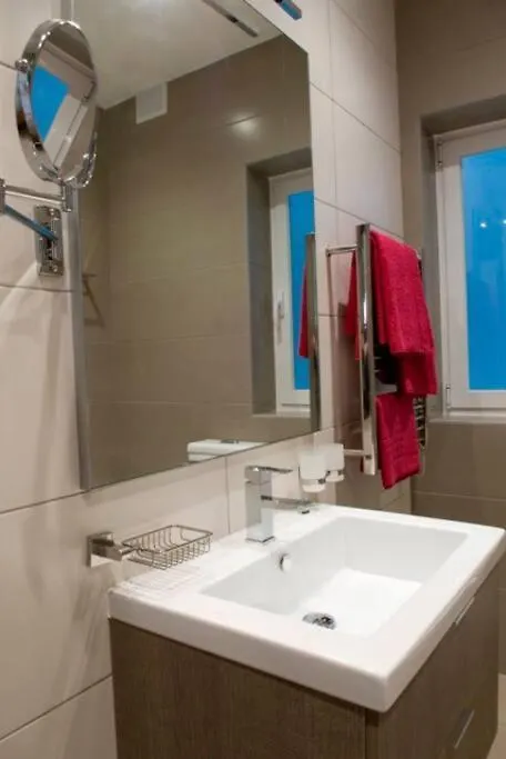 Quisisana Apartments - Cast Renting Sliema Malta